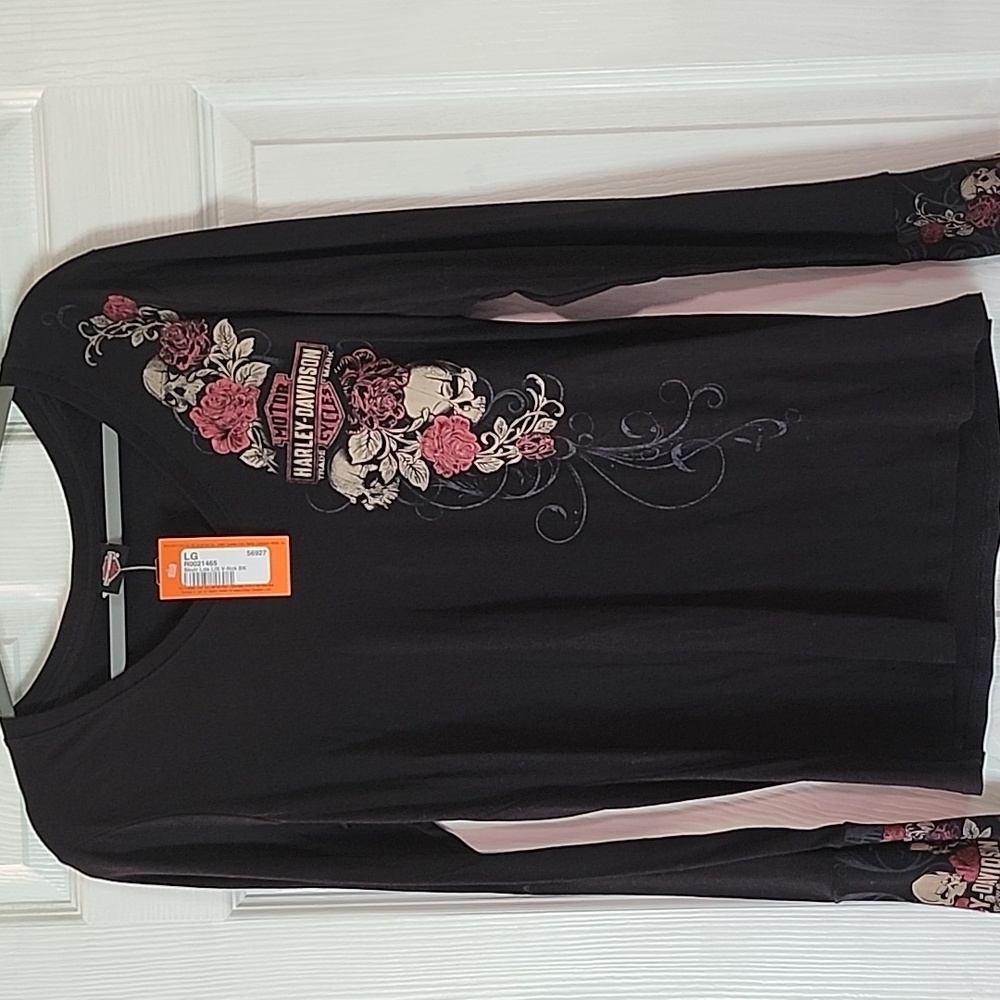Black large long sleeved black Harley Davidson shirt for women